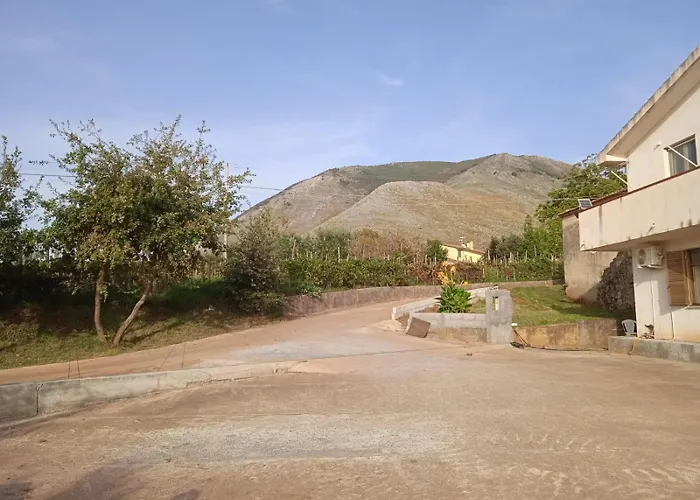 Alojamento de Acomodação e Pequeno-almoço Nonno Pino Maierà